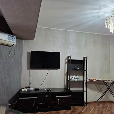 Apartment In Street Kievskaya 49 Бишкек Экстерьер фото