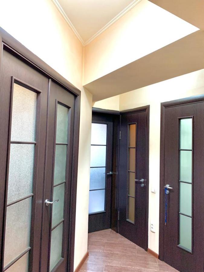 Apartment In Street Kievskaya 49 Бишкек Экстерьер фото