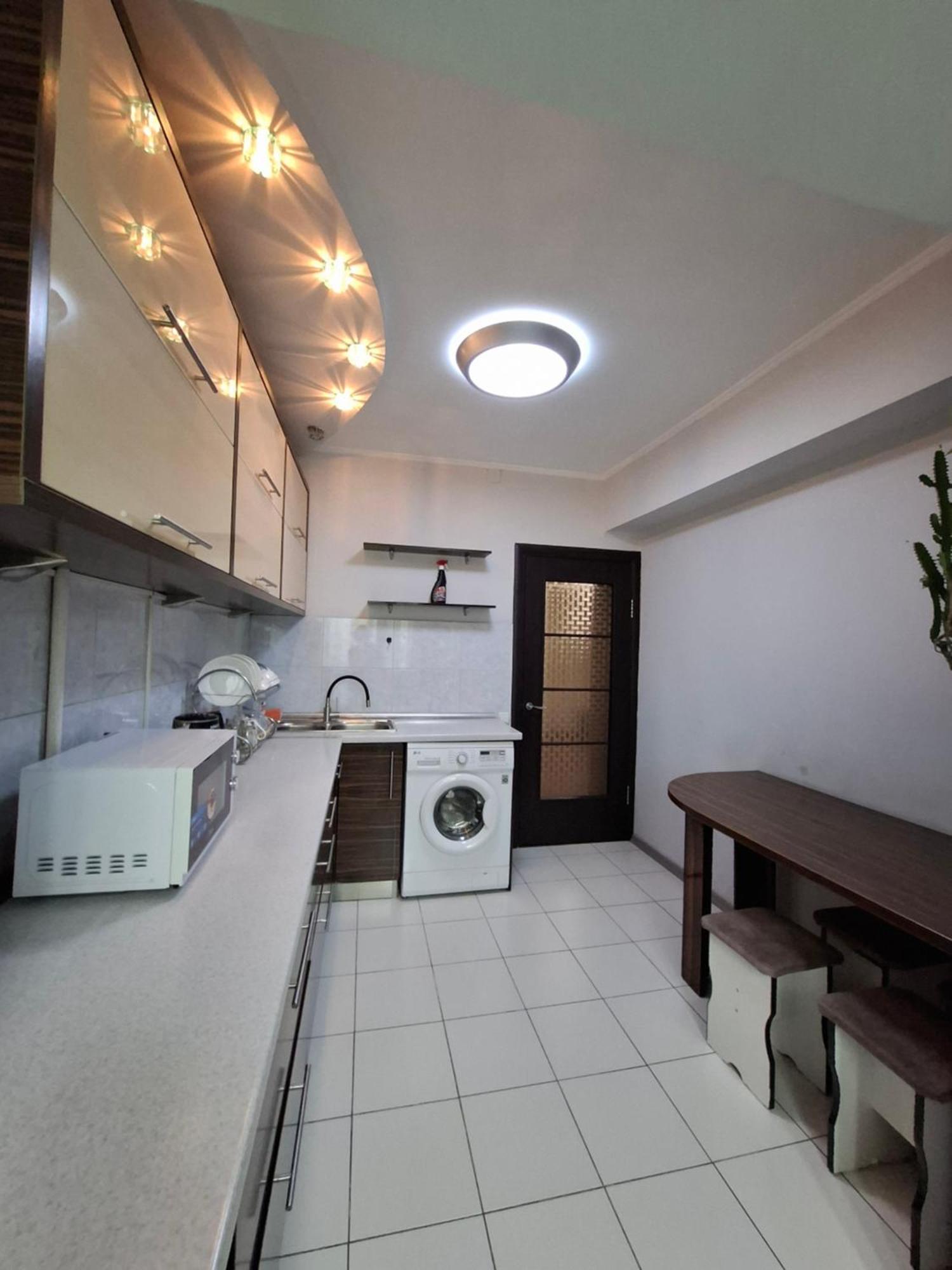 Apartment In Street Kievskaya 49 Бишкек Экстерьер фото